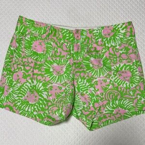Vintage Lilly Pulitzer Callahan Vibrant Pink and Green Women's Shorts. Like new!